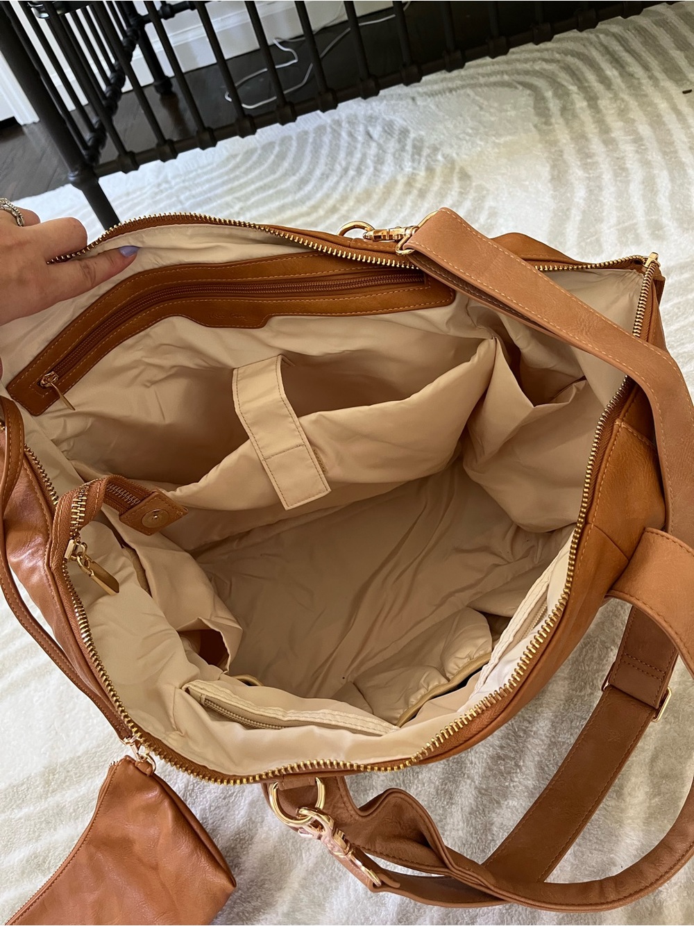 NWOT Huge Miss Fong Vegan Leather Diaper Bag Weekender Tote Bag in Cognac - Picture 10 of 12
